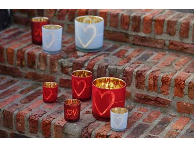 Theelichthouder Heart Rood 7x7xh8cm Glas 