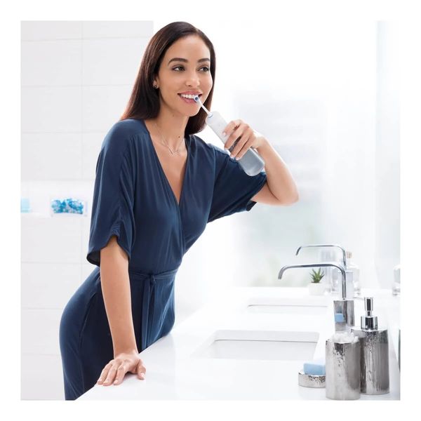 Aquacare 6 Pro-Expert Monddouche Oral-B