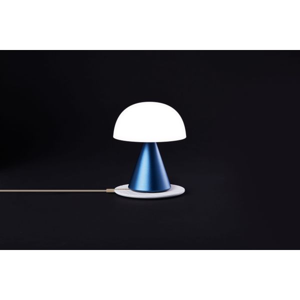 MINA M Middelgrote draagbare LED-lamp Dark Blue 