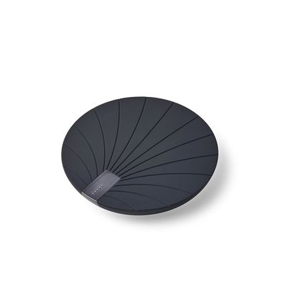 BALI WIRELESS CHARGING PAD W/BATTERY -BLACK  Lexon