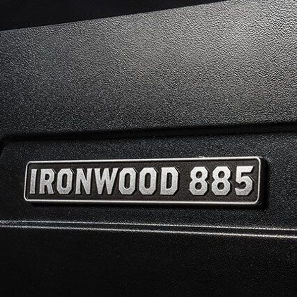 Traeger ironwood 885