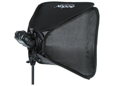 S-Type Bracket + Softbox 80x80cm