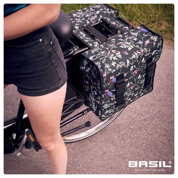 Basil Wanderlust - dubbele fietstas - 35 liter - charcoal