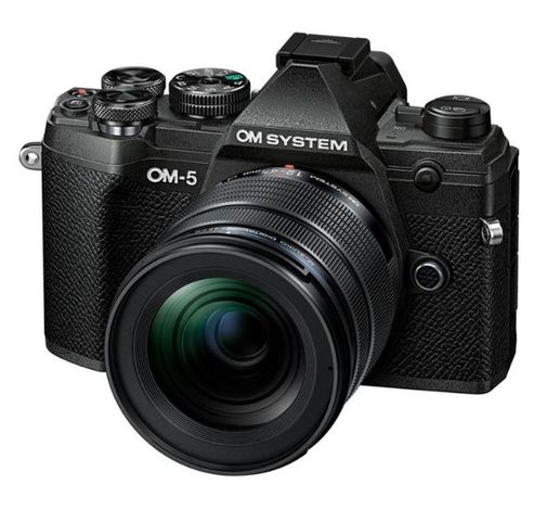 OM-5 Black + 12-40mm Pro II Black  OM System