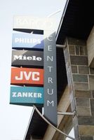 U vindt ons snel dank zij onze lichtreclame.