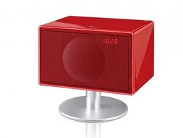 Geneva Model S red  150,-  Clock radio  (399,-)  licht beschadig Partikulier.