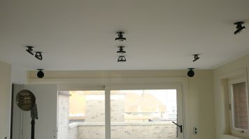 Appartement uitgevoerd met Focal Dome speakers