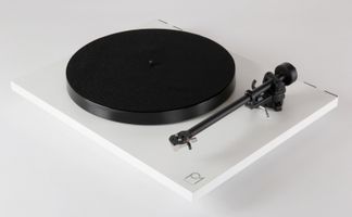 REGA P1 new Wit mat  nu 429,-
