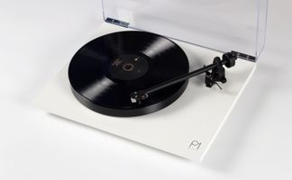 REGA P1 Plus new Wit mat    nu  529,-