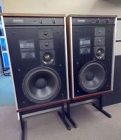 Tandberg Studio Monitor  Verkocht